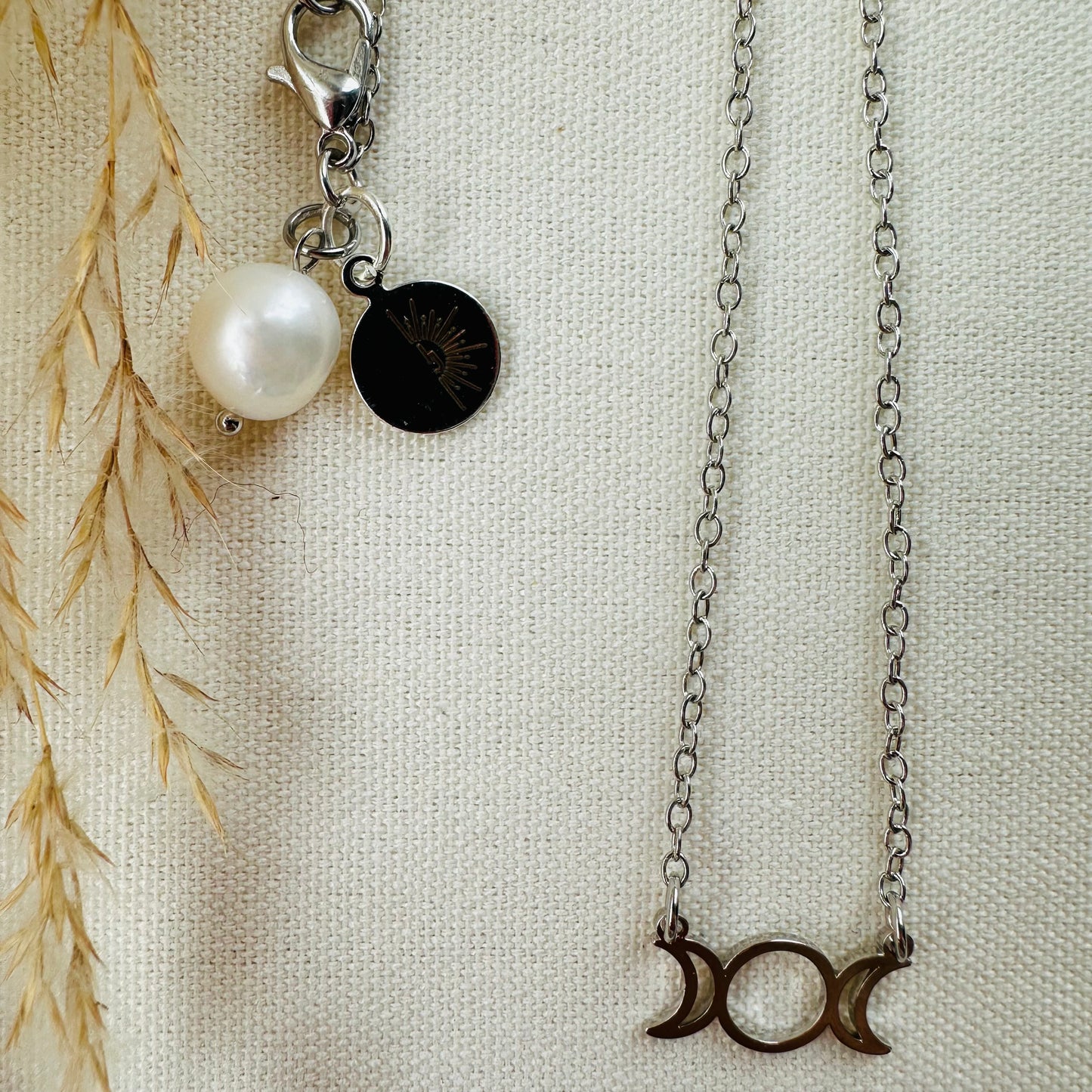 Moon manifest gold & silber