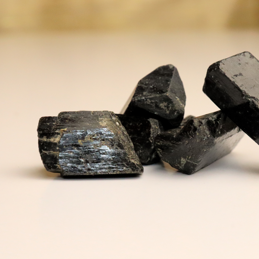 Turmalin - Elektromagnetische Strahlung, Selbstvertrauen, Erdung und Stabilität -