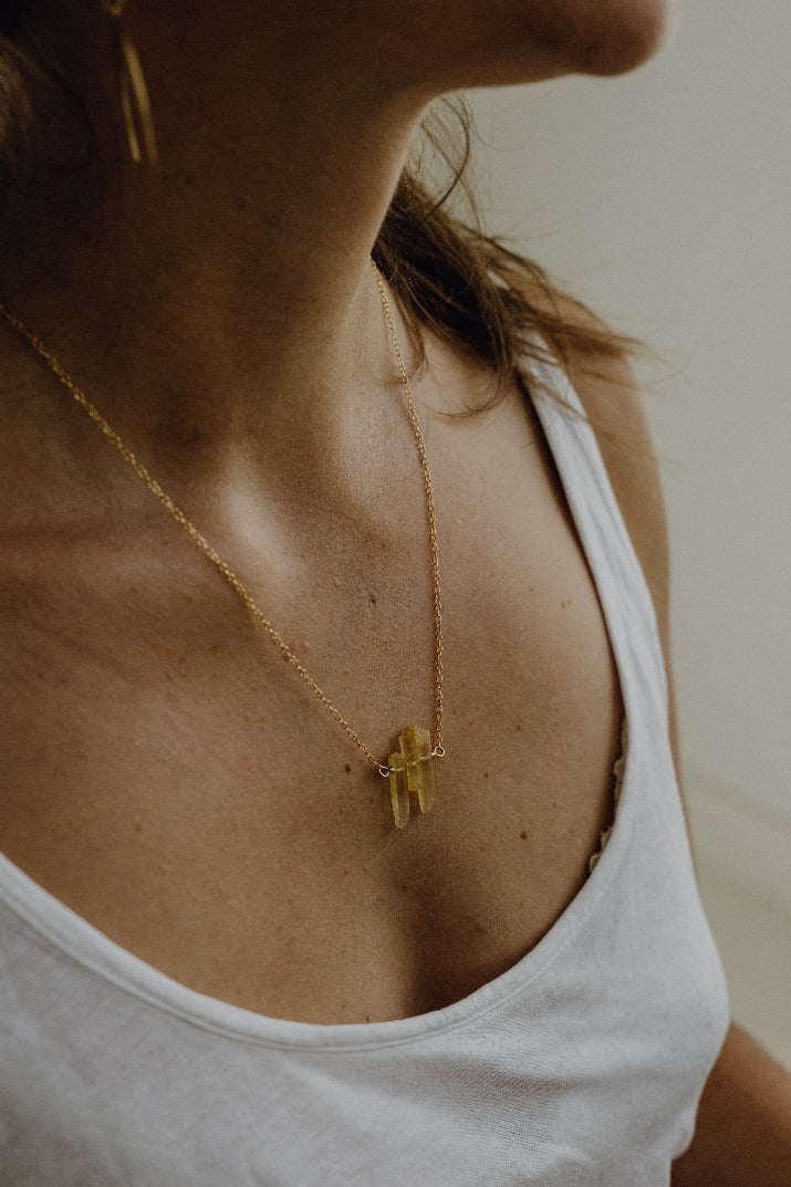 Innerjourney Kette von Dörte mit gelben Aurasteinen.