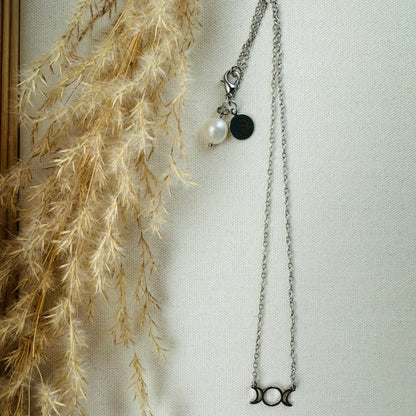Moon manifest gold & silber